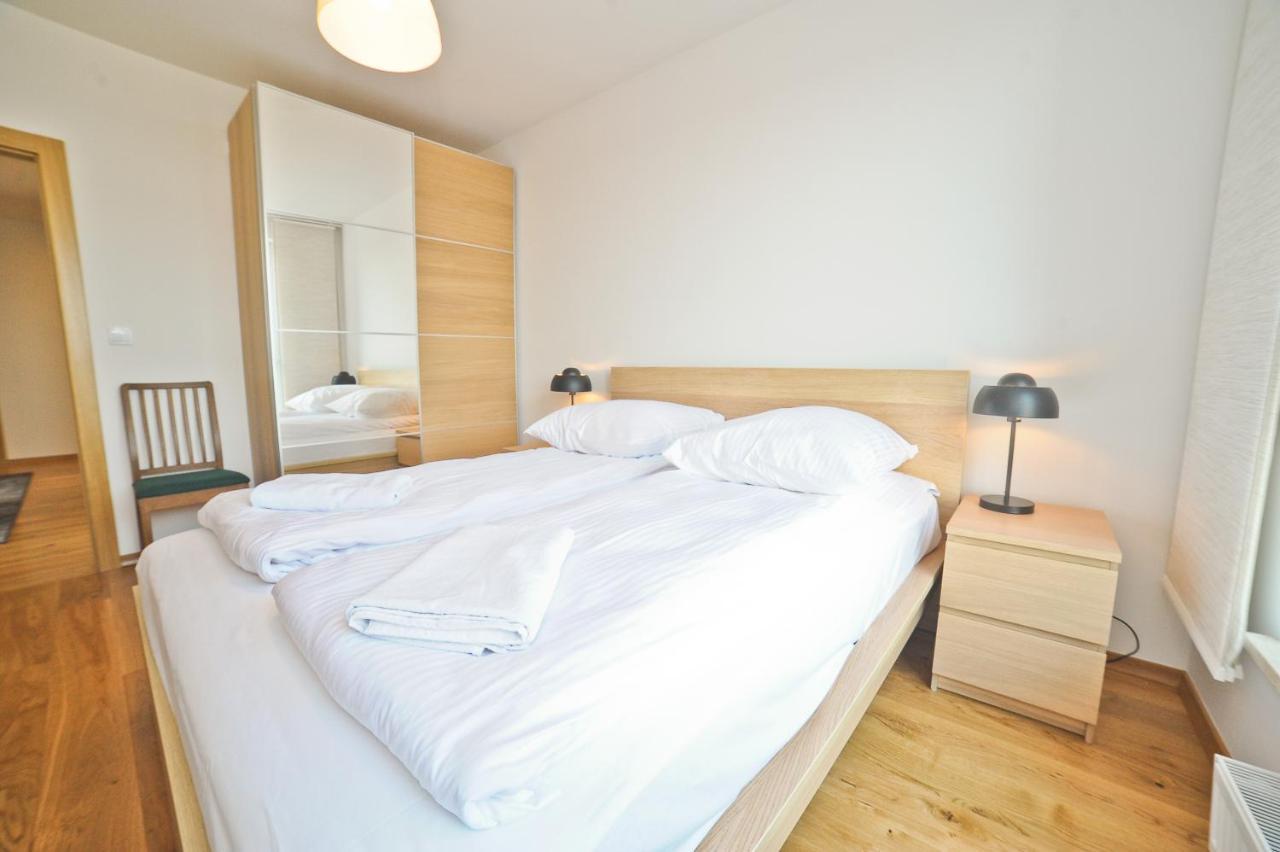Grand Apartments - Three Bedrooms With Panorama Of The Old Town Гданьск Экстерьер фото